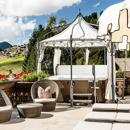 Romantik & Family Hotel Gardenia***S Selva di Val Gardena Dış mekan fotoğraf