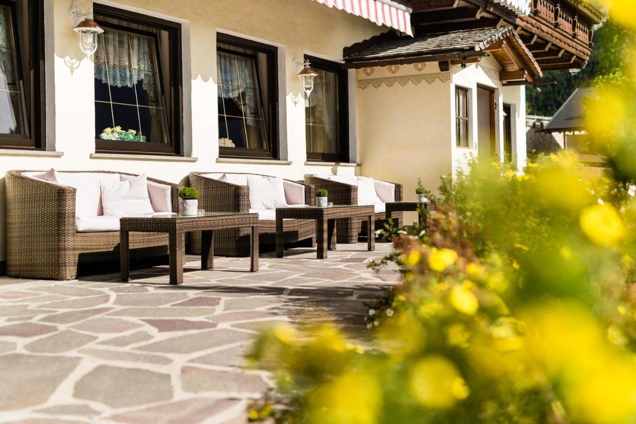 Romantik & Family Hotel Gardenia***S Selva di Val Gardena Dış mekan fotoğraf